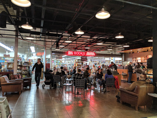 Shopping Mall «Crossroads Bellevue», reviews and photos, 15600 NE 8th St, Bellevue, WA 98008, USA