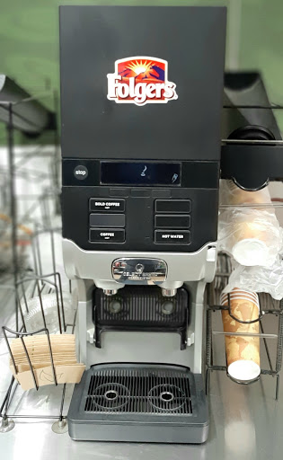 Convenience Store «Kool & Kash Market», reviews and photos, 15896 40th Ave, Clearlake, CA 95422, USA