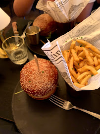 Hamburger du Restaurant Capri Saint-Honoré à Paris - n°9
