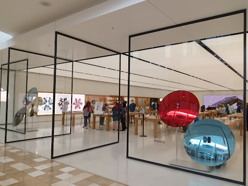 Computer Store «Apple Chandler Fashion Center», reviews and photos, 3111 W Chandler Blvd, Chandler, AZ 85226, USA