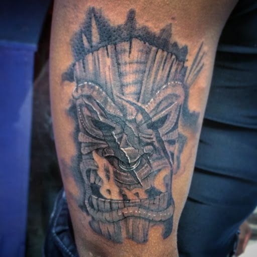 Tattoo Shop «House of Pain Tattoo», reviews and photos, 11335 Montwood Dr, El Paso, TX 79936, USA