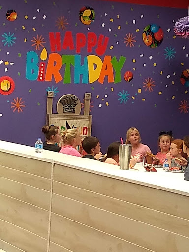 Shopping Mall «Lakeshore Mall», reviews and photos, 150 Pearl Nix Pkwy, Gainesville, GA 30501, USA