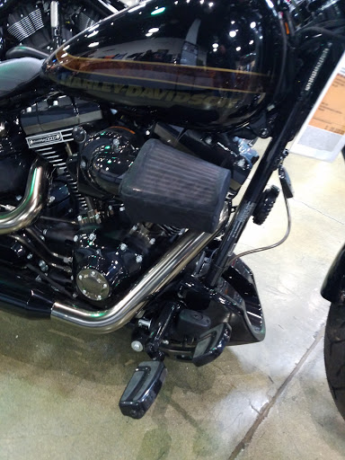 Harley-Davidson Dealer «Harley-Davidson of Fresno», reviews and photos, 4345 W Shaw Ave, Fresno, CA 93722, USA