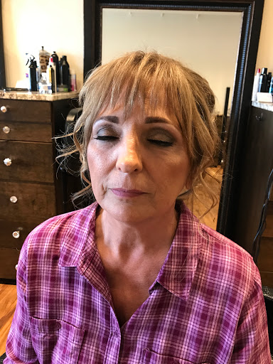Beauty Salon «Mane Connection Hair Salon», reviews and photos, 39265 Grand River Ave, Farmington, MI 48335, USA