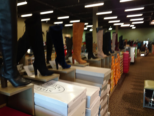 Shoe Store «DSW Designer Shoe Warehouse», reviews and photos, 6722 Charlotte Pike, Nashville, TN 37209, USA