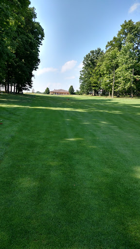 Public Golf Course «Apple Valley Golf Course», reviews and photos, 433 Clubhouse Dr, Howard, OH 43028, USA