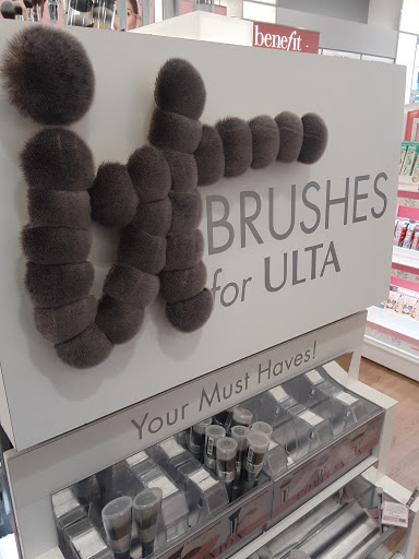 Hair Salon «Ulta Beauty», reviews and photos, 200 Triangle Shopping Center #260, Longview, WA 98632, USA