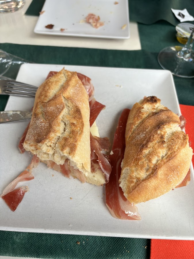 Bar Sustrai
