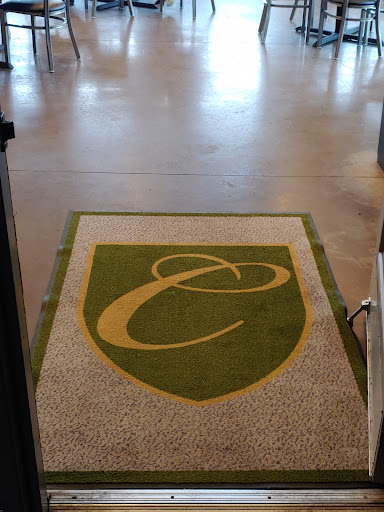 Golf Course «Creekmoor Golf Course», reviews and photos, 1112 East 163rd Street,, Raymore, MO 64083, USA