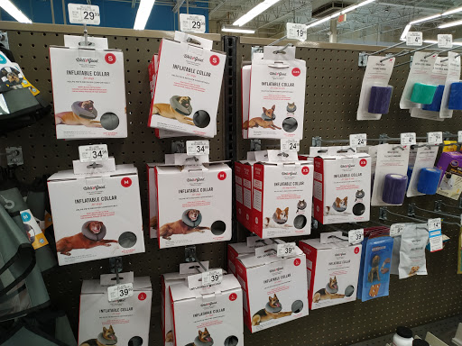 Pet Supply Store «Petco Animal Supplies», reviews and photos, 3246 N John Young Pkwy, Kissimmee, FL 34741, USA