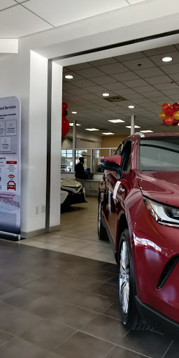 Toyota Dealer «Middletown Toyota», reviews and photos, 634 Newfield St, Middletown, CT 06457, USA