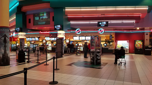 Movie Theater «Regal Cinemas Lincolnshire 21 & IMAX», reviews and photos, 300 Parkway Dr, Lincolnshire, IL 60069, USA
