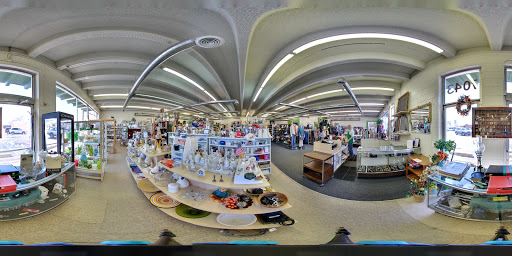 Thrift Store «Treasure Trunk Thrift Shop», reviews and photos, 5892 W 44th Ave, Wheat Ridge, CO 80212, USA