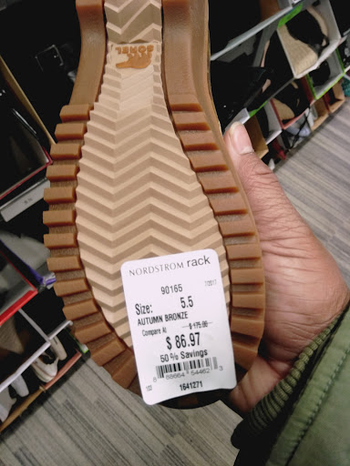 Department Store «Nordstrom Rack at Columbia Crossing», reviews and photos, 6141 Columbia Crossing, Columbia, MD 21045, USA