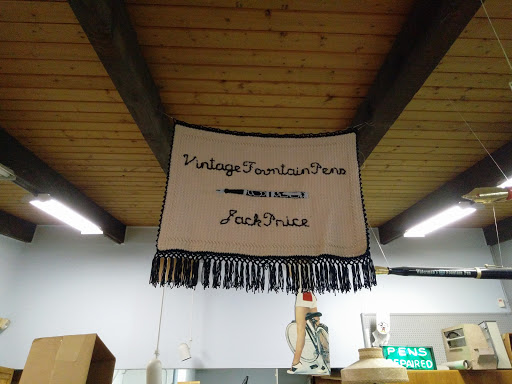 Pen Store «Vintage Fountain Pen Sales», reviews and photos, 3481 N High St, Columbus, OH 43214, USA