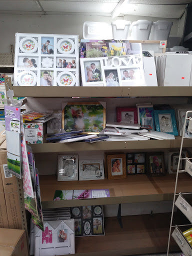 Discount Store «Crenshaw Discount Store», reviews and photos, 3657 Crenshaw Blvd, Los Angeles, CA 90016, USA