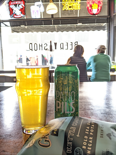 Beer Store «BEER SHOP», reviews and photos, 1026 North Blvd, Oak Park, IL 60302, USA