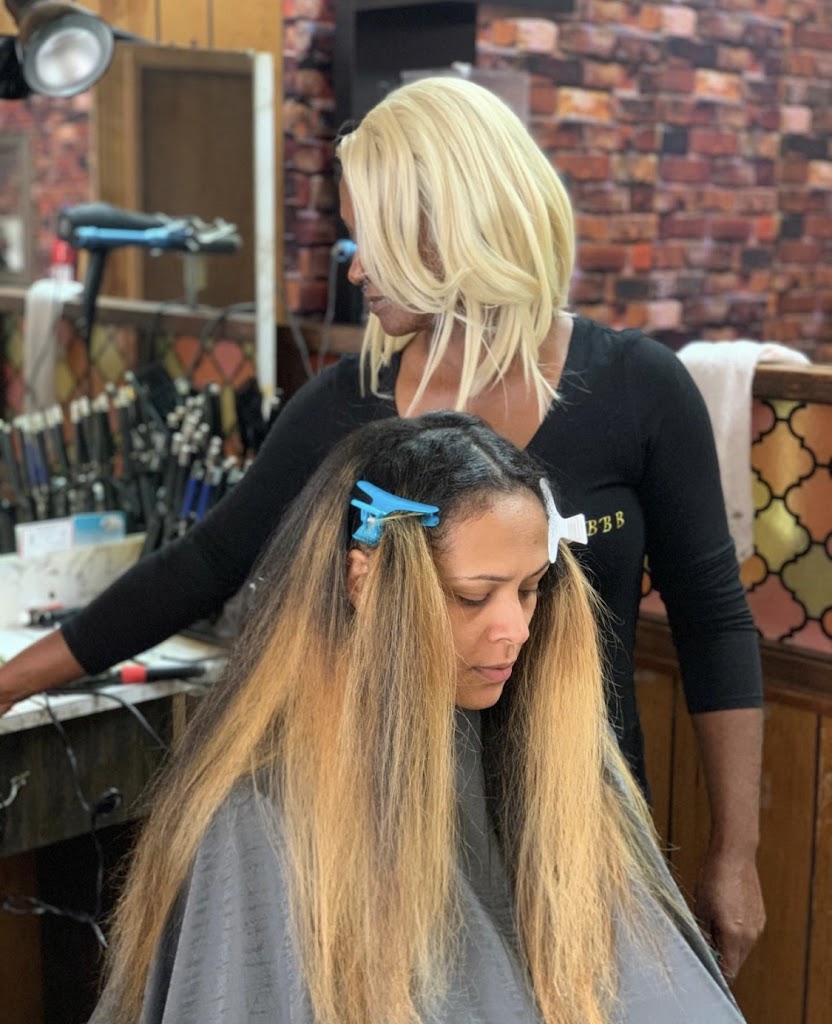 Lashes and Beyond Beauty Bar 27707