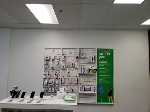 Cell Phone Store «Cricket Wireless Authorized Retailer», reviews and photos, 125 Dolson Ave, Middletown, NY 10940, USA