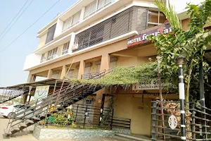 Hotel Fountain & Room - Best Hotel, Room Booking, Budget Hotel In Vijapur image