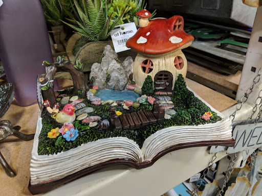 Home Goods Store «At Home», reviews and photos, 5901 Mercury Dr, Dearborn, MI 48126, USA