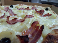 Plats et boissons du Pizzas à emporter PIZZA i BACOS à Saint-Estève - n°12