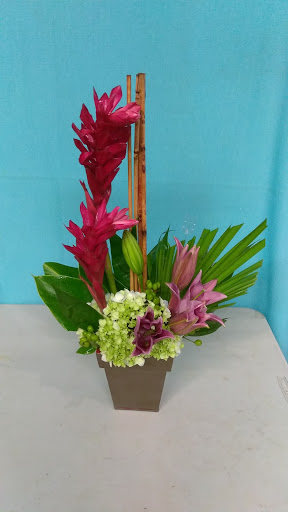 Florist «Metro Florist & Gifts», reviews and photos, 216 W 6th St, Ferris, TX 75125, USA