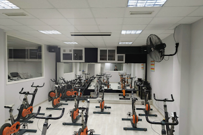 Rock Fit Gym - C. la Camelia, 1, 10450 Jarandilla de la Vera, Cáceres, Spain