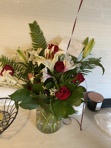 Florist «Flowers To Go», reviews and photos, 9130 Ridgetop Blvd NW, Silverdale, WA 98383, USA