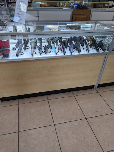Pawn Shop «Buccaneer Pawn Guns & Gold», reviews and photos, 1750 N Washington Blvd, Sarasota, FL 34234, USA