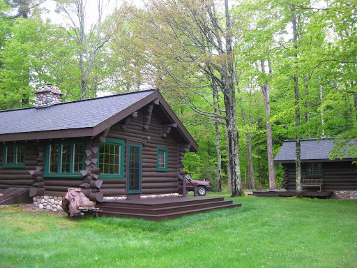 Hiawatha Log Homes in Munising, Michigan