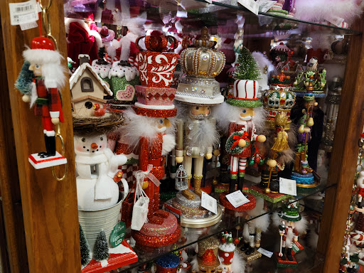 Gift Shop «Shady Maple Gift Shop», reviews and photos, 129 Toddy Dr, East Earl, PA 17519, USA