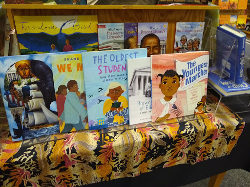 Book Store «Schuler Books & Music», reviews and photos, 1982 W Grand River Ave, Okemos, MI 48864, USA