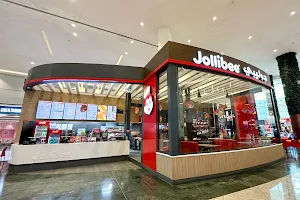 Jollibee Mall Of Qatar image