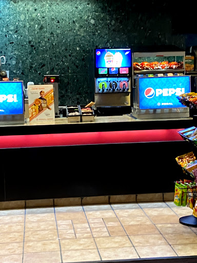 Movie Theater «United Artists Farmingdale 10», reviews and photos, 20 Michael Ave, Farmingdale, NY 11735, USA