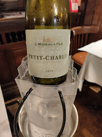 Vin du Restaurant français Le Basilic à Paris - n°6