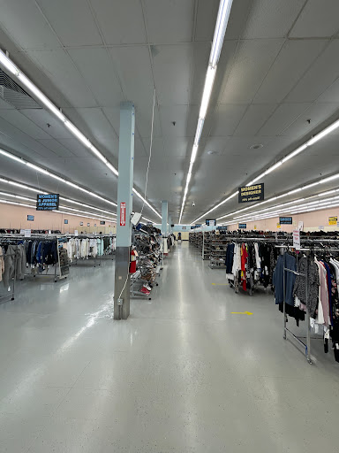 Outlet Store «Opitz Outlet», reviews and photos, 17575 MN-7, Minnetonka, MN 55345, USA