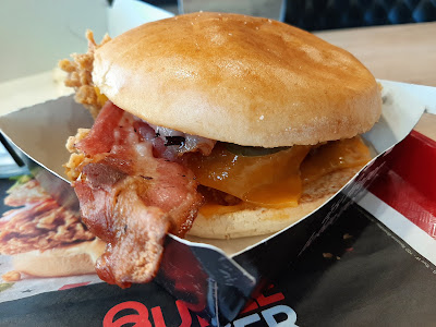 KFC Nice Lingostiere à Nice
