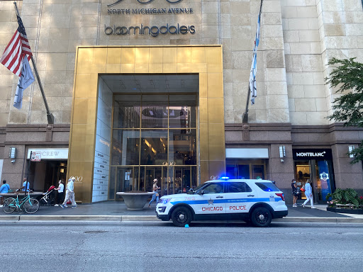 Shopping Mall «900 North Michigan Shops», reviews and photos, 900 N Michigan Ave, Chicago, IL 60611, USA