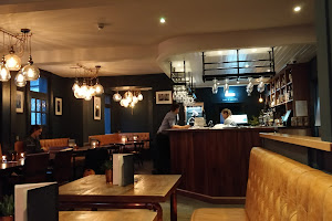 The Porterhouse Grill & Rooms