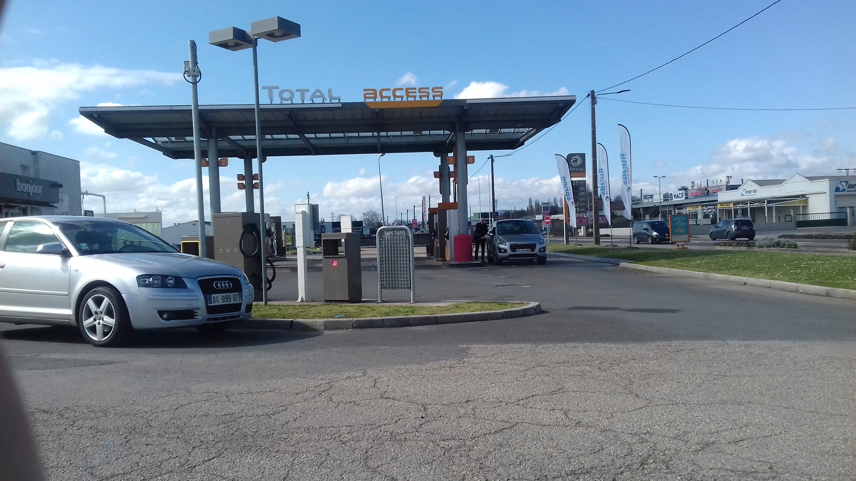 Photo n° 1 de l'avis de tetedelapin.r fait le 02/04/2018 à 08:44