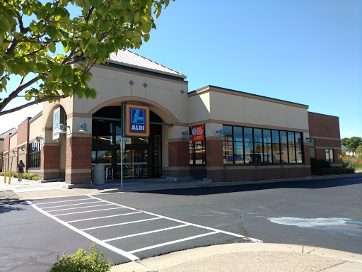 ALDI, 5785 Egan Dr, Savage, MN 55378, USA, 