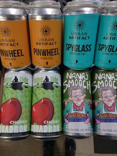 Liquor Store «44 Liquors», reviews and photos, 2035 Winthrop St, North Dighton, MA 02764, USA