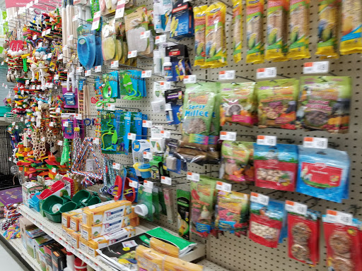 Pet Supply Store «Pet Supplies Plus», reviews and photos, 5348 Dixie Hwy, Waterford Twp, MI 48329, USA