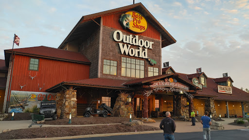 Sporting Goods Store «Bass Pro Shops», reviews and photos, 6425 Daniel Burnham Dr, Portage, IN 46368, USA