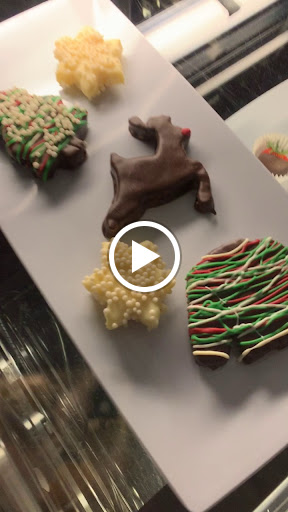 Gift Shop «Edible Arrangements», reviews and photos, 623 W Lancaster Ave, Wayne, PA 19087, USA