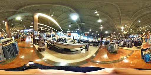 Sporting Goods Store «Bass Pro Shops», reviews and photos, 6112 W Grand Ave, Gurnee, IL 60031, USA