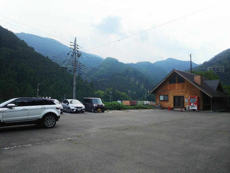 檜原村村営駐車場