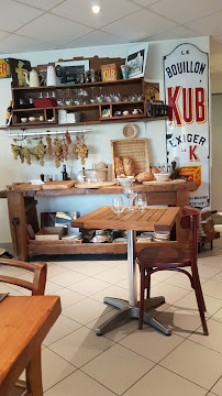 Atmosphère du Bistro Chez Jeannette à Villesèque-des-Corbières - n°4