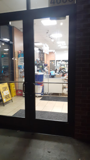 Convenience Store «7-Eleven», reviews and photos, 4000 San Pablo Ave, Emeryville, CA 94608, USA